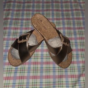 NEW Clarks Step June Shell Sandal in Rose Gold Women’s Size 8